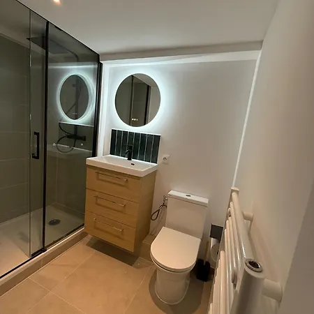 Appartement Gare Montparnasse,gorgeous1 Bedroom,close To Eiffel Tour,center , Stuning Place